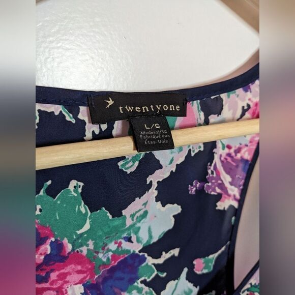 Twenty-One Women's Floral Tank - L - Picture 4 of 10